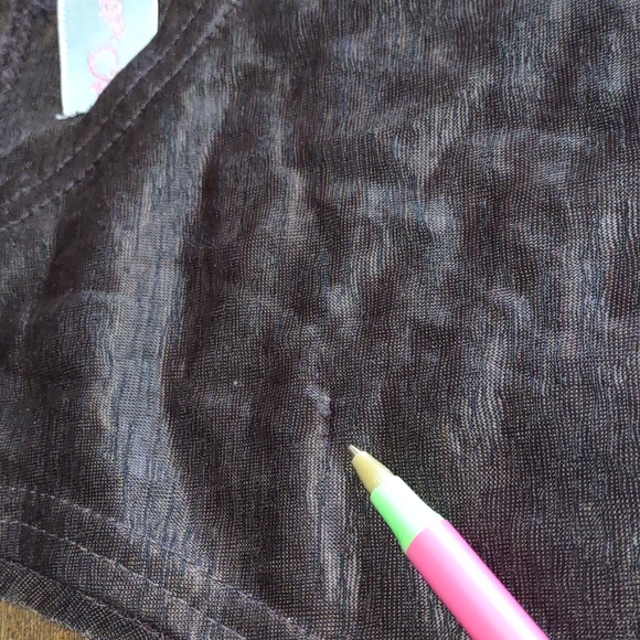 Pretty Angel Silk Blend Top w/Flounce Hemline - Picture 8 of 10